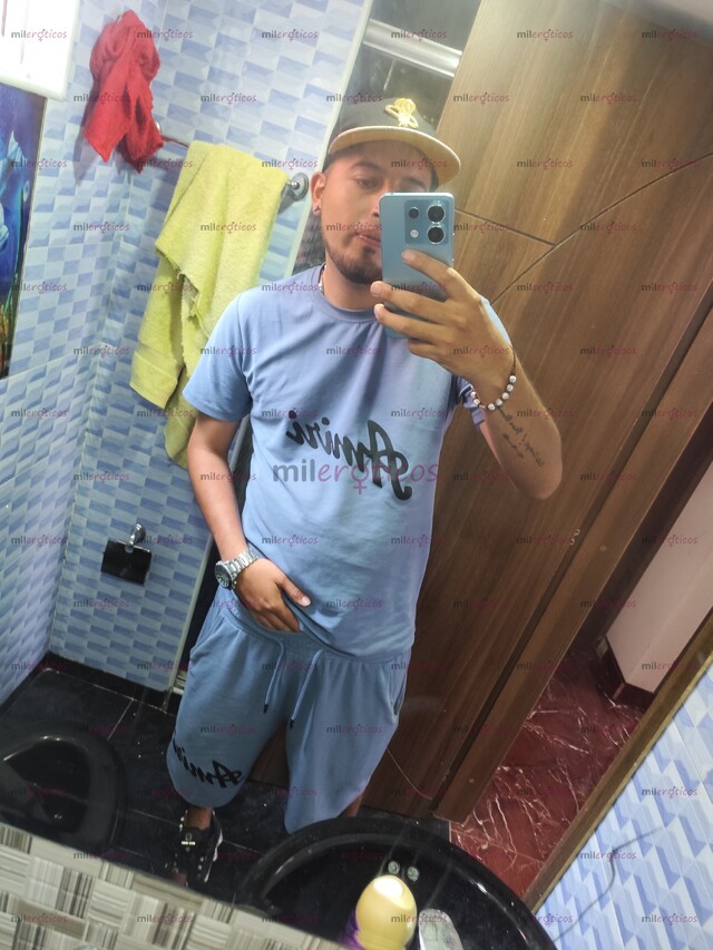 FOTOS DE HOLA COSITAS RICAS SOY DARWIN DISPONIBLE PARA BRINDARLES UN EXCELENTE SERVICIO