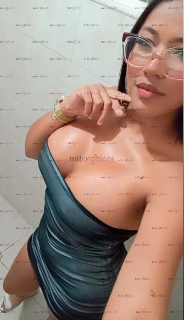 FOTOS DE HOLA AMOR, SOY CAMILA UNA VENEZOLANA CUMPLO TODO TIPO DE FETICHE , ESCRÍBEME!!!