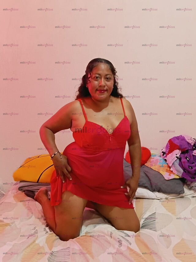 FOTOS DE MI AMOR SOY EVELIN MADURITA CARIÑOSA,AMABLE DISPUESTA A QUE LA PASEMOS RICO