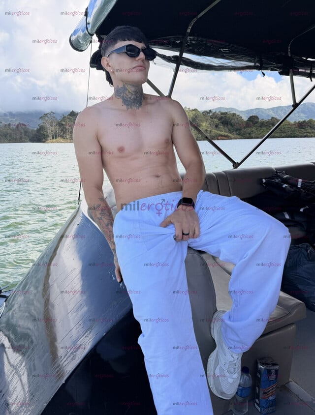 FOTOS DE NUEVO VIP 22 AÑOS GUAPO GYM VERGN VERSÁTIL