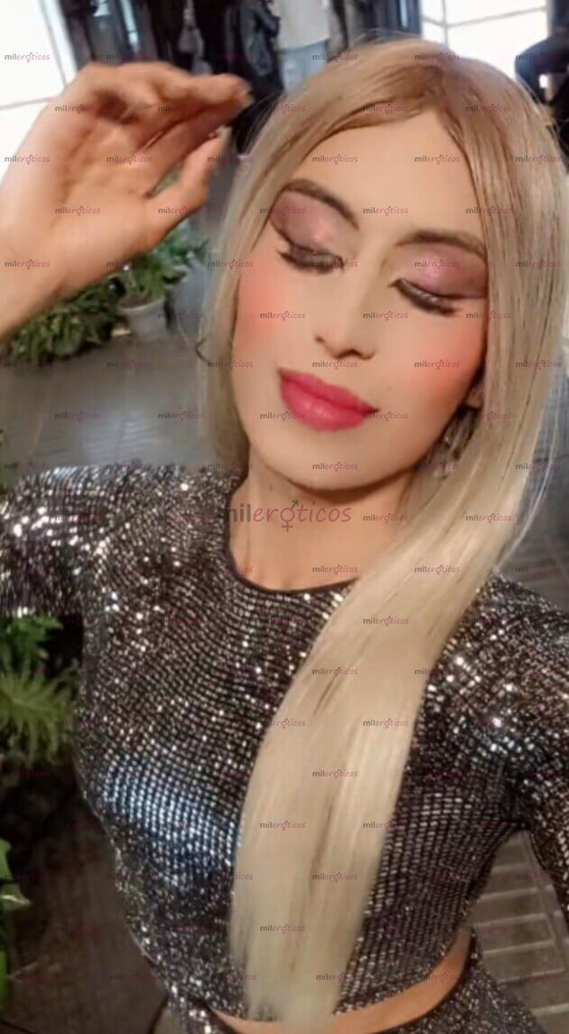 FOTOS DE ABBY APASIONADA POR EL ARTE, LA MODA, DULCE, TIERNA, DELICADA JUGUETONA EN LA
