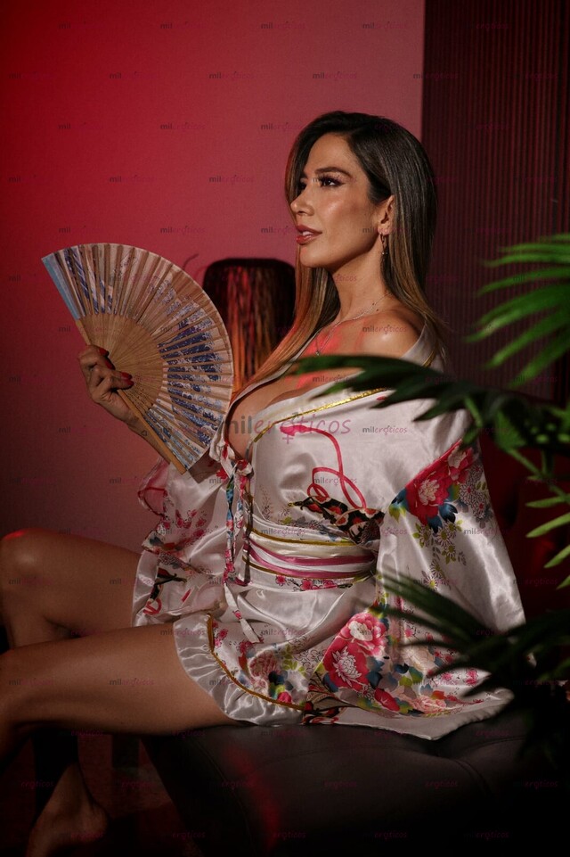 FOTOS DE VALENTINA, MASAJISTA ERÓTICA ATENTA Y CON GRAN EXPERIENCIA