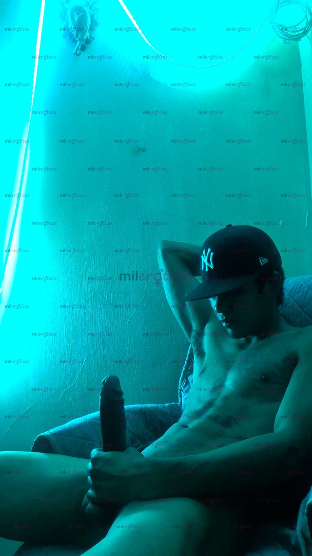 FOTOS DE DISPONIBLE PARA SERVICIOS VIRTUALES Y PRESENCIALES MANDAME UN WHATSAPP