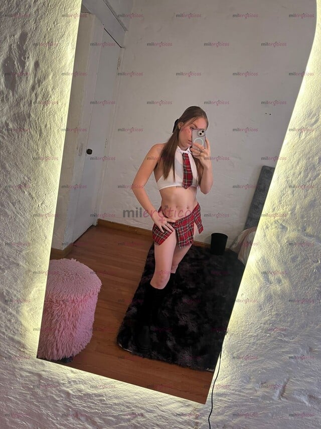 FOTOS DE LAURA MONA COLOMBIANA SEXOSA ARRECHA Y EDUCADA CALIENTE Y ESTRECHITA UNICENTRO