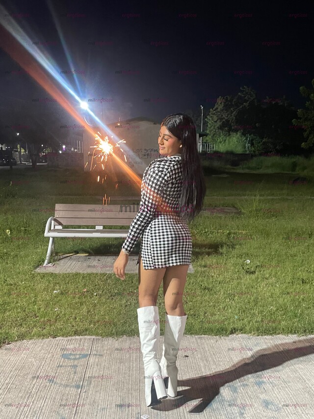 FOTOS DE CANDENTE, LISTA PARA SER TU PUTITA