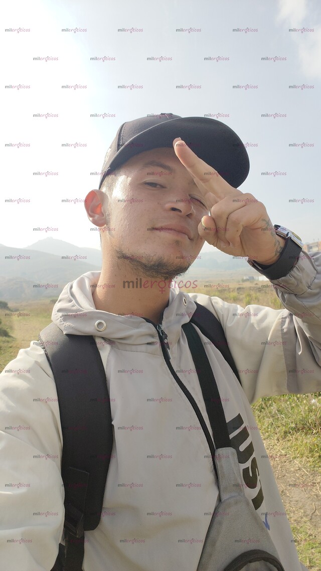 FOTOS DE HOLA SOY STIVEN DISPUESTO A COMPLACERTE EN TODO