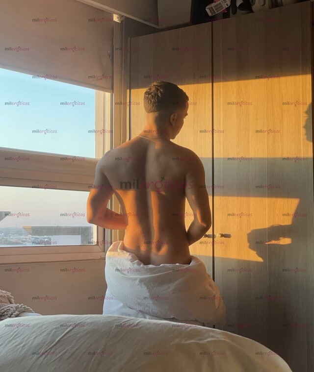 FOTOS DE MASCULINO RESERVADO DE MENTE ABIERTA Y CURIOSO