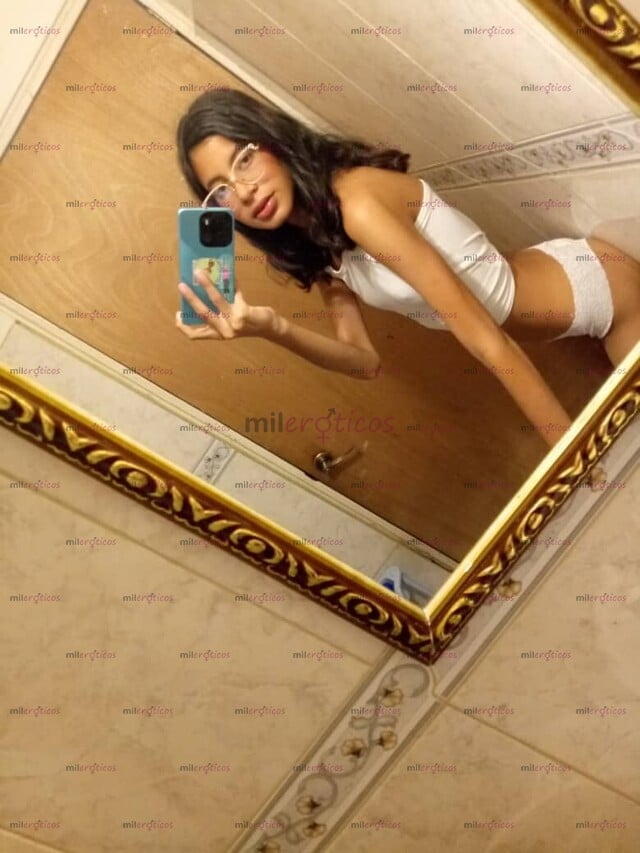 FOTOS DE CHÚPAME EL CULO Y LLÉNAMELO DE SALIVA MIENTRAS ME METES LOS DEDOS EN MI VAGINA