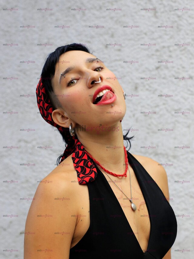 FOTOS DE AISHA KITTY, ESTUDIANTE BUSCANDO DIVERTIRSE, VAMOS A COMPLACERNOS