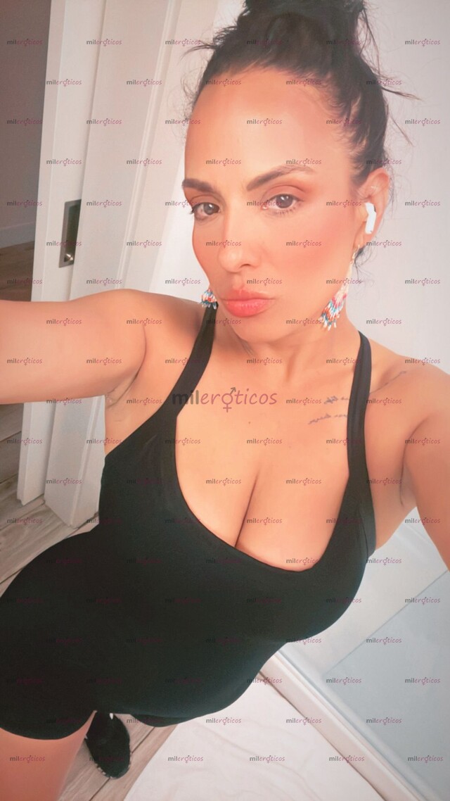 FOTOS DE CUBANA CALIENTE MIDO 1.70 PIEL CLARA CHICHONA Y NALGONA