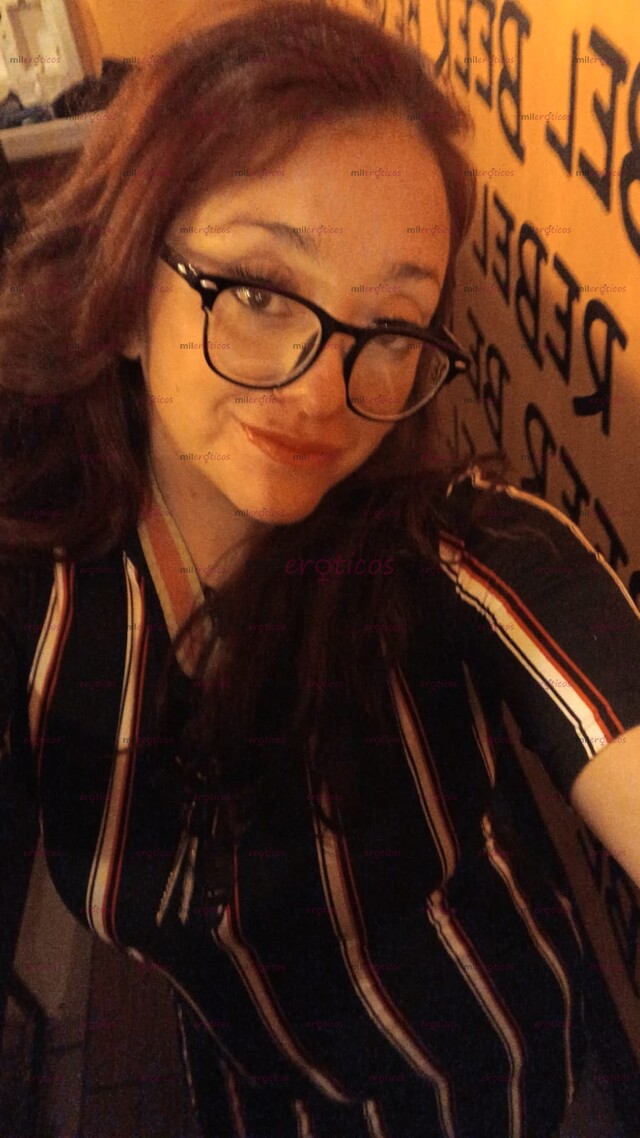 FOTOS DE ALINEEE UNA CHICA DIFERENTE ALAS QUE ACOSTUMBRAS EN EL RAMO