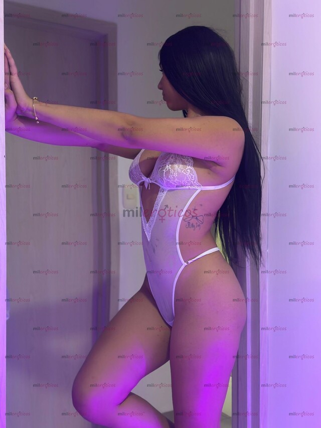 FOTOS DE FLACA ALTA CINTURA DELGADA LINDA CABALLOTA