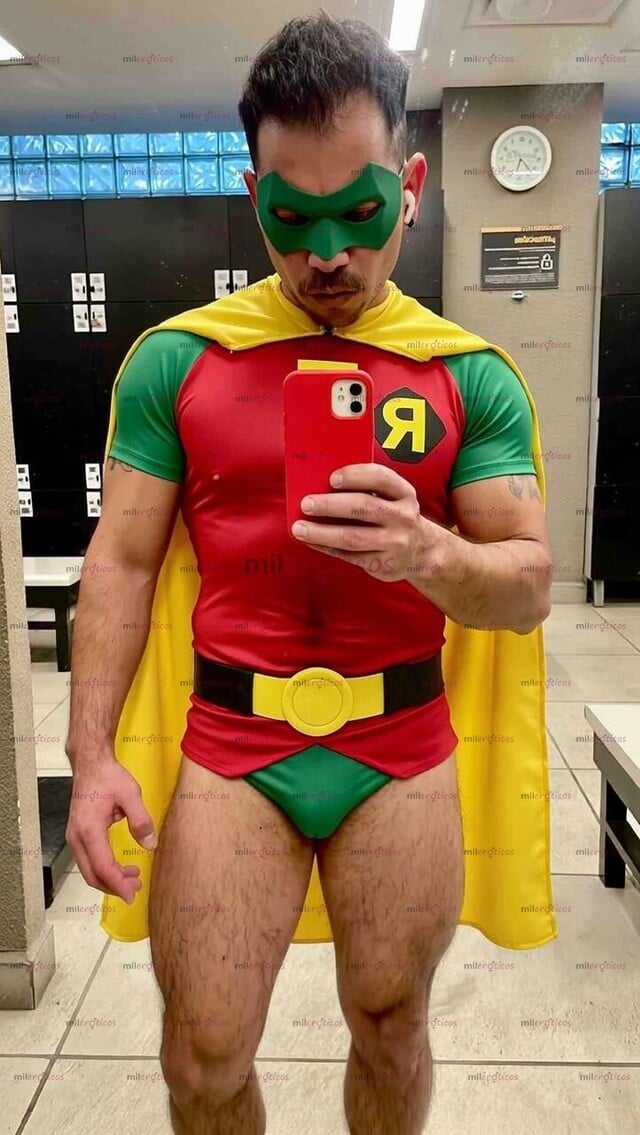 FOTOS DE ACÁ CHAVO CHAPARRITO PERO MUY COJELON Y AGUANTADOR PA SATISFACER TUS FANTASÍAS