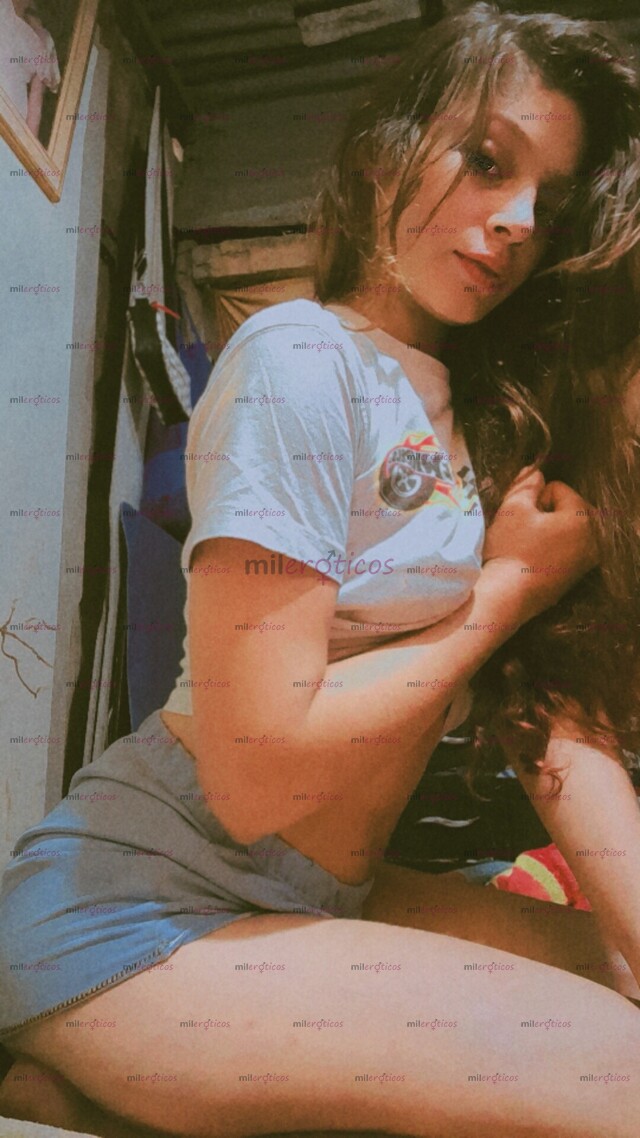 FOTOS DE HOLA SOY ASHLY CHICA BLANQUITA TIERNA PELI ROJA UN POCO CALIENTE