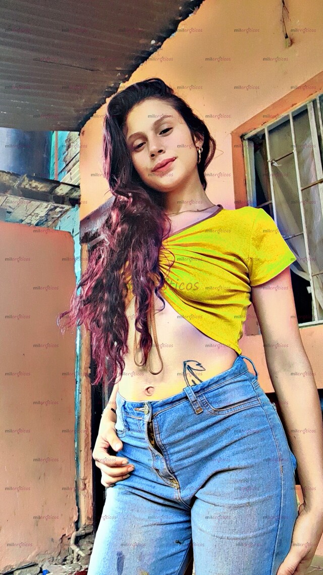 FOTOS DE HOLA SOY ASHLY CHICA BLANQUITA TIERNA PELI ROJA UN POCO CALIENTE