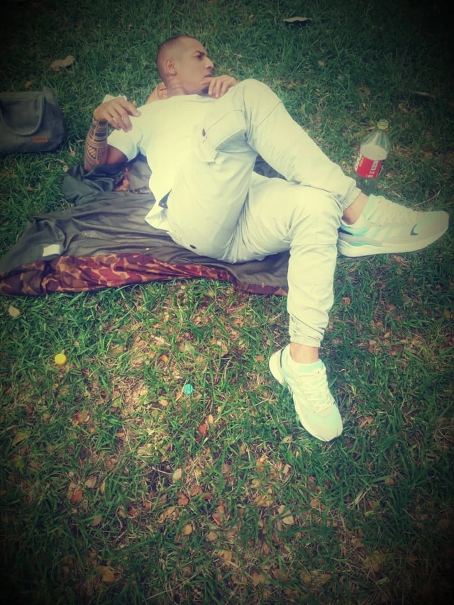 Hola soy kevin chico colombiano ardiente fugas aseado llegue nuevo a tu cuidad para brindarte la mejor experiencia q nunca hayas vivido excelente aten...