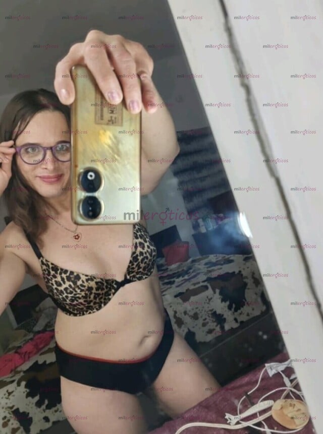 FOTOS DE CHICA TRANS BONITA CUERPO NATURAL DE HORMONAS