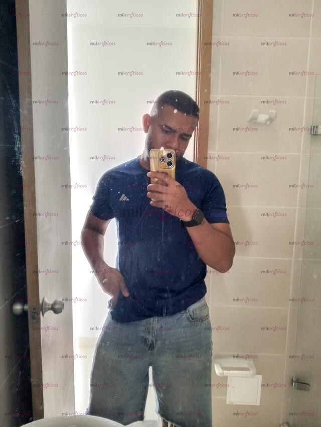 FOTOS DE RECIÉN LLEGADO A BARRANQUILLA MACHO MORENO ALTO