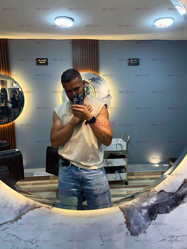 FOTOS DE RECIÉN LLEGADO A BARRANQUILLA MACHO MORENO ALTO