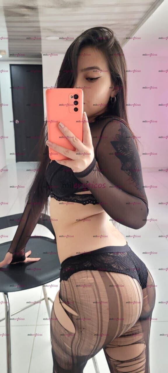 FOTOS DE HOLA AMOR SOY UNA CHICA CARISMÁTICA MUY DIVERTIDA Y MUY CACHONDA.