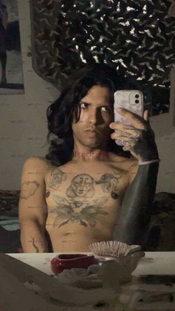 FOTOS DE ESTUDIANTE TATUADO, VERGÓN , FLACO, DOMINANTE Y ANDRÓGINO