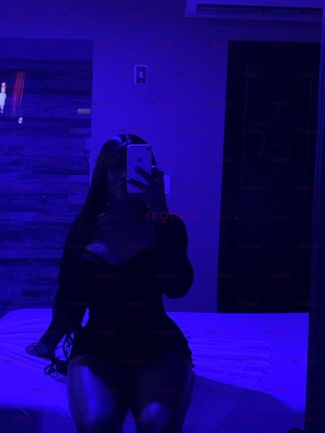 FOTOS DE CHICA TRANS 100% FEMENINA PASIVA CULONA DISPUESTA A COMPLACER TUS FANTASIAS