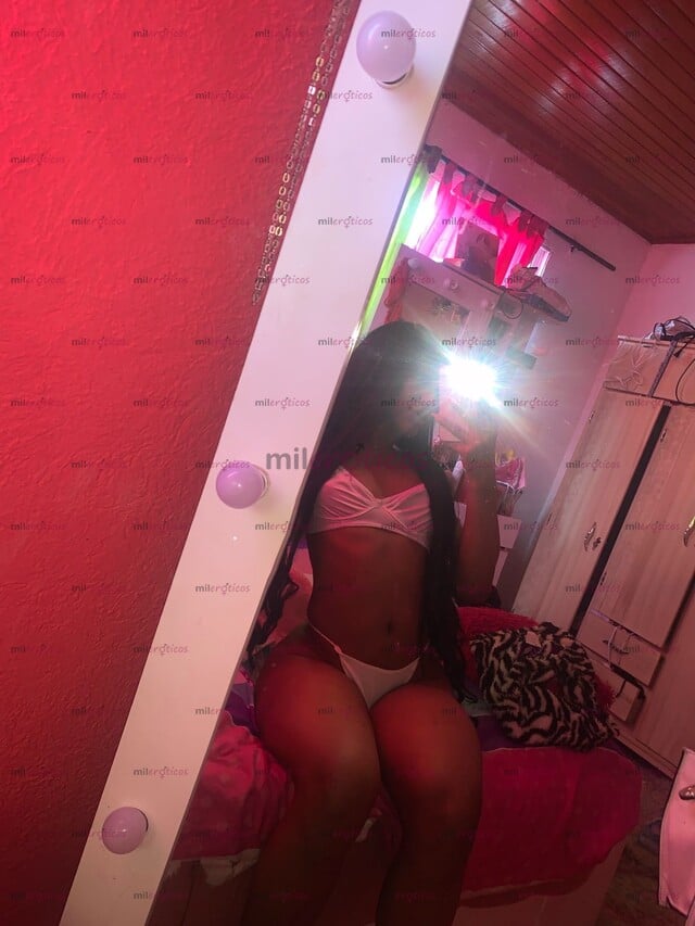 FOTOS DE CHICA TRANS 100% FEMENINA PASIVA CULONA DISPUESTA A COMPLACER TUS FANTASIAS
