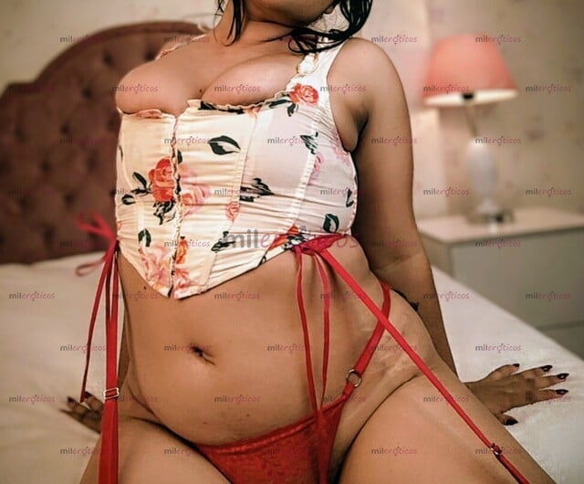 FOTOS DE SI QUIERES PASARLA DELICIOSO SOLO TIENES QUE BUSCARME