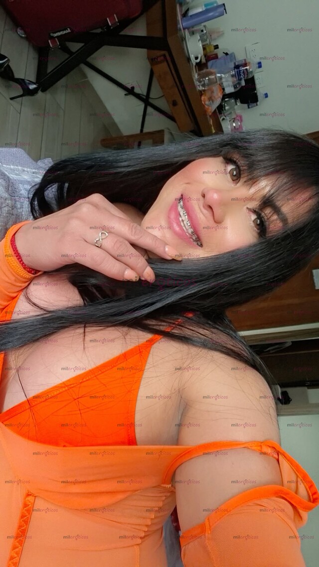 FOTOS DE HERMOSA TRANY CON UN RICO TROZO LECHERO PARA TI VEN DESLECHARME UNICO DIA