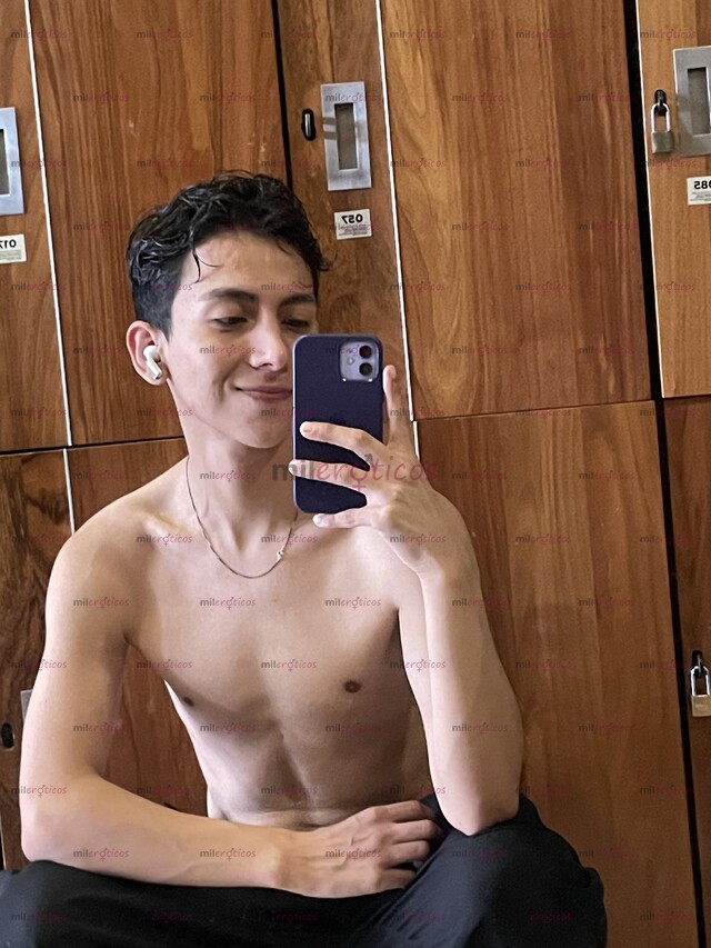 FOTOS DE JOVEN TWINK ACTIVO SOLO PARA HOMBRES SOLVENTE
