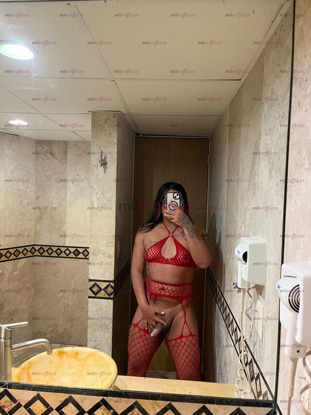 FOTOS DE TRANNY FIESTERA !! CON UNA RICA VERGA LLENA DE LECHE Y CULITO TRAGON !