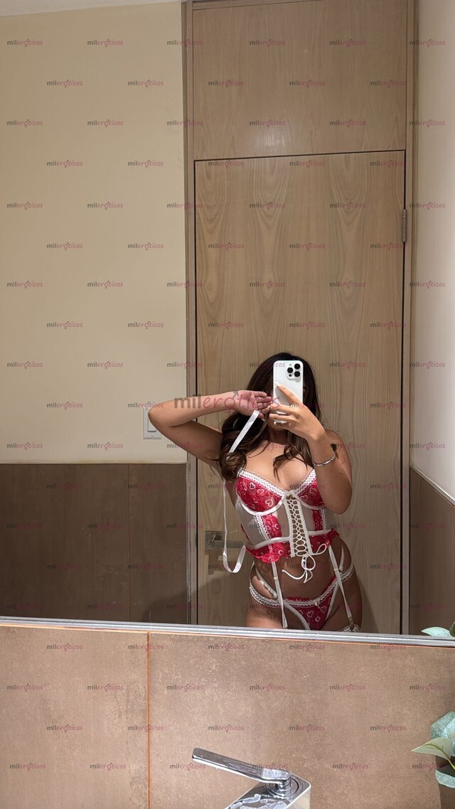 FOTOS DE HAZEL, CHICA NALGONA DIVERTIDA, TE VOY A DEJAR ENCANTADO ;)