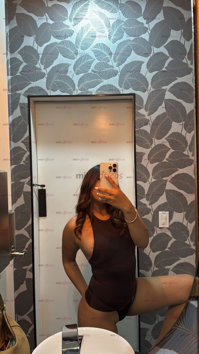 FOTOS DE HAZEL, CHICA NALGONA DIVERTIDA, TE VOY A DEJAR ENCANTADO ;)