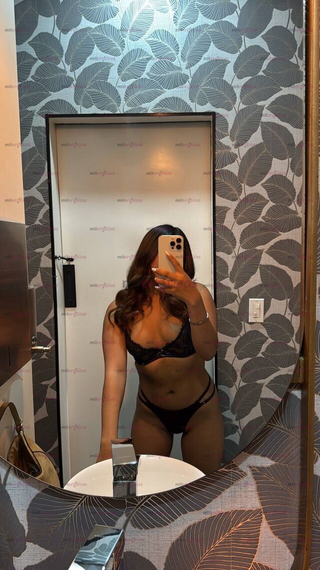 FOTOS DE HAZEL, CHICA NALGONA DIVERTIDA, TE VOY A DEJAR ENCANTADO ;)