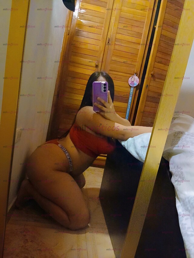 FOTOS DE HOY SI SE ME ANTOJA DARME UNOS RICOS SENTONES