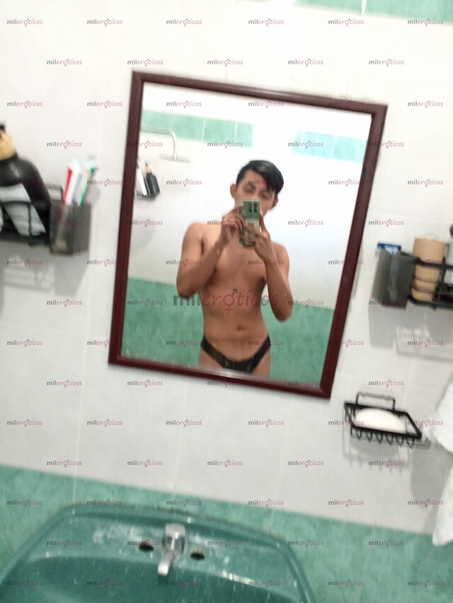 FOTOS DE ULTIMO DIA! TRIO? CHUPO DOS VRGS, VEN, DISFRUTA DE ESTE CULO AGUANTADOR