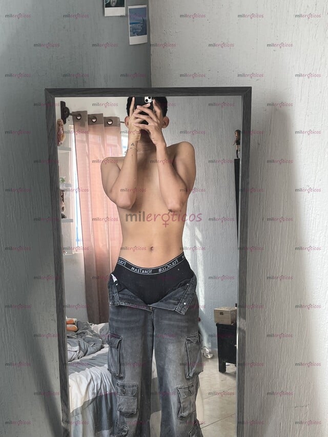 FOTOS DE ACTIVO GUAPO Y VERGON LISTO PARA CUMPLIR TUS FANTASÍAS