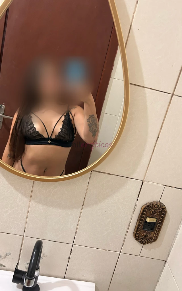 Amores que delicia ter voces por aqui eu me chamo lavinia baixinha com 1 50 m de altura magrinha com 52 kg sou uma linda morena clara acompanhante com...