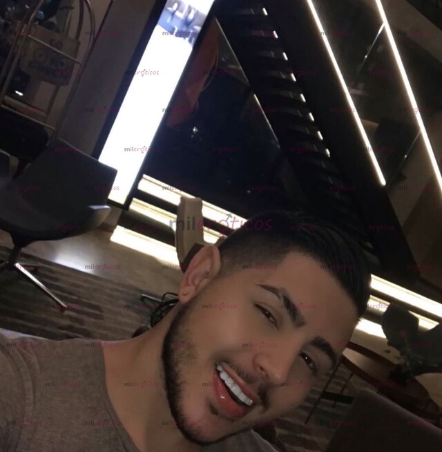 FOTOS DE MODELO WC WC SUPER DOTADO DISPONIBLE PARA TI