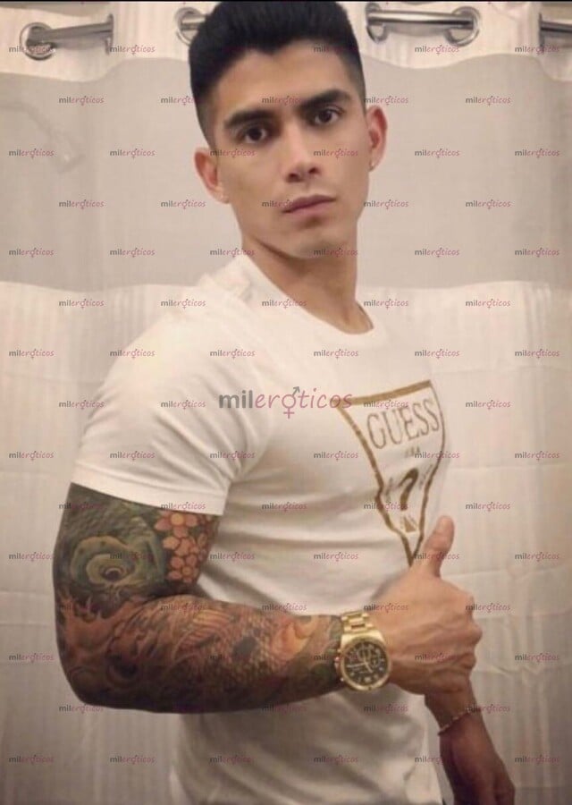 FOTOS DE MEN DISCRETO, VARONIL Y CON MUY BUENA MASA MUSCULAR DE AMBOS LADOS