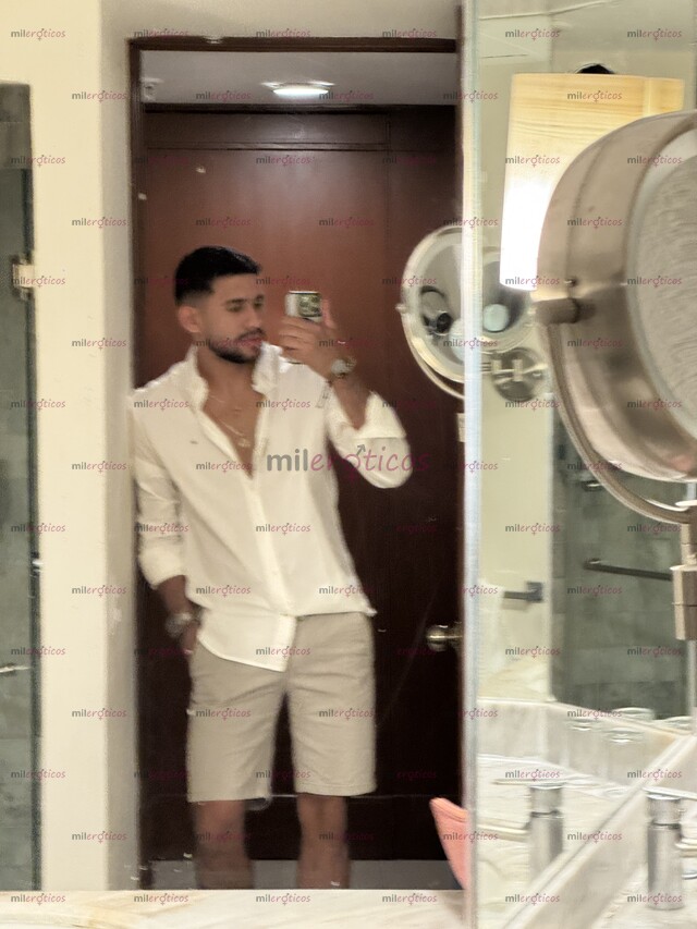 FOTOS DE JOVEN, VENEZOLANO 24 AÑOS DOTADO, VARONIL, DIVERTIDO CON LUGAR