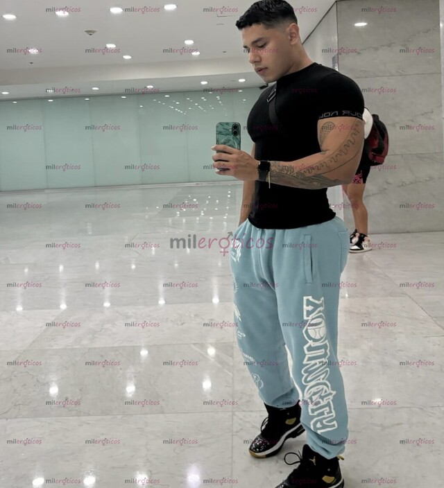 FOTOS DE MARCO MACHO ATLÉTICO MUY CALIENTE DE VISITA EN TU CIUDAD