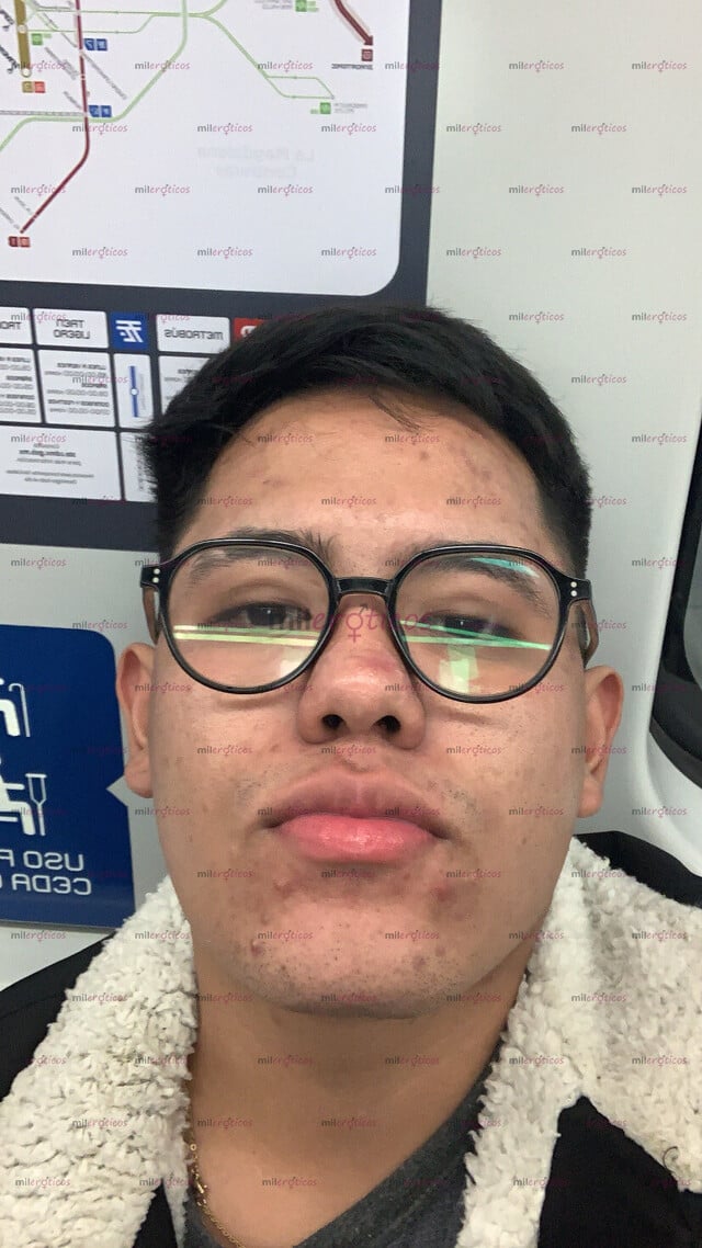 FOTOS DE ACTIVO CHACAL MORENO RICA VERGA DISPONIBLE PARA TI