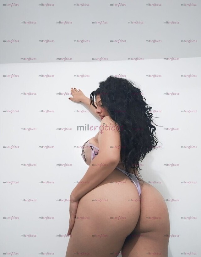 FOTOS DE HOLA SOY DANII TENGO ENORMES PECHOS Y SOY MUY JUGUETONA Y CARIÑOSA