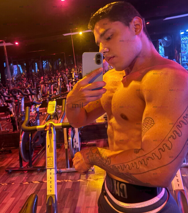 FOTOS DE JOVEN MASCULINO,EDUCADO,BUENA ONDA,MEXICANO,MUSCULOSO, LISTO PARA COMPLACERTE