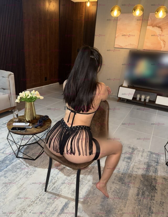 FOTOS DE EMY NALGONA GARGANTA PROFUNDA INICIANDO EN EL AMBIENTE