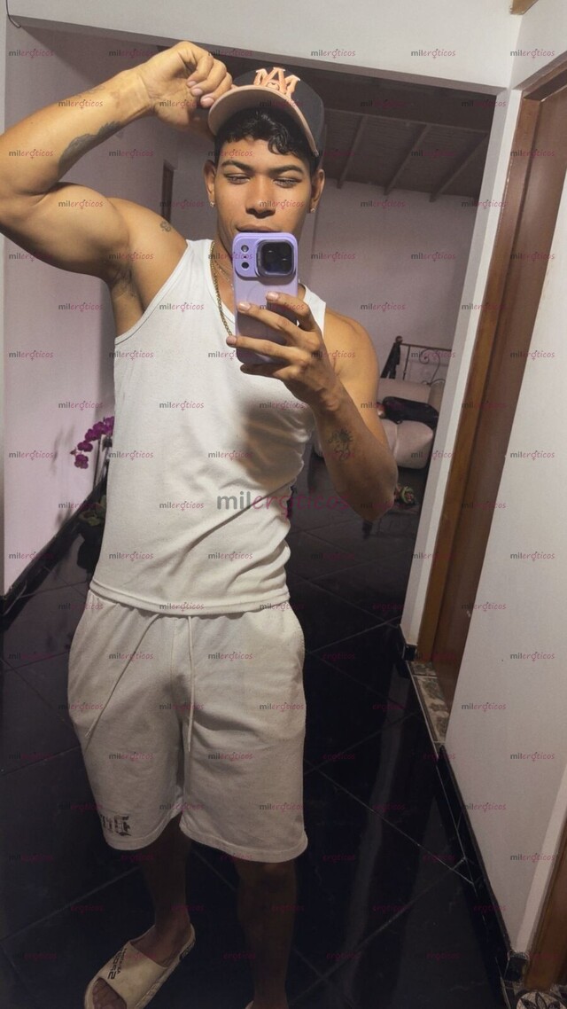 FOTOS DE CHICO MORENOS ACTIVO LISTO PARA DARTE UNAS DE LAS MEJORES COJIDAS DE TU VIDA