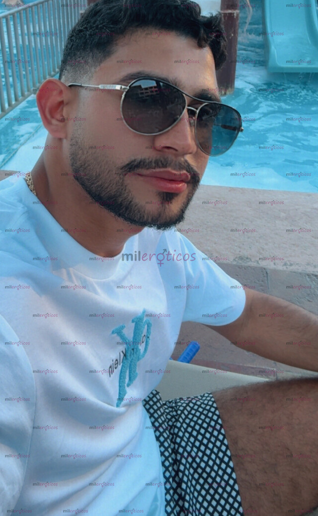 FOTOS DE JOVEN, VENEZOLANO 24 AÑOS DOTADO, VARONIL, DIVERTIDO CON LUGAR