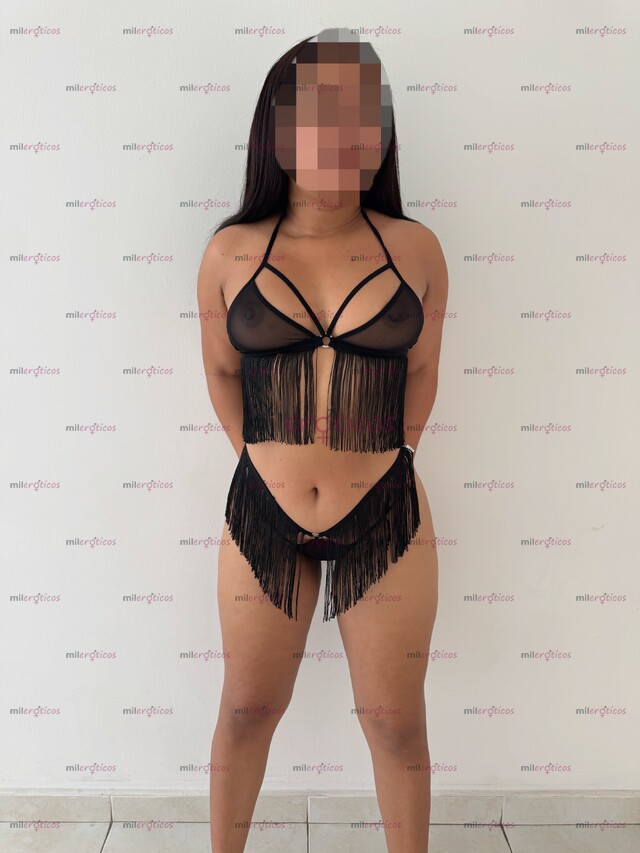 FOTOS DE SALOMÉ DIOSA DEL ORAL TE DOY UNA RICA MAMADA ARRODILLADA