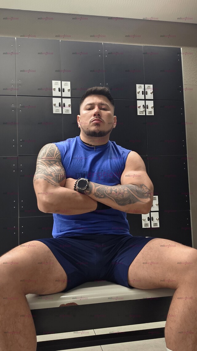 FOTOS DE CHACALITO CALIENTE CON MUY BUENA VERGA COGELON